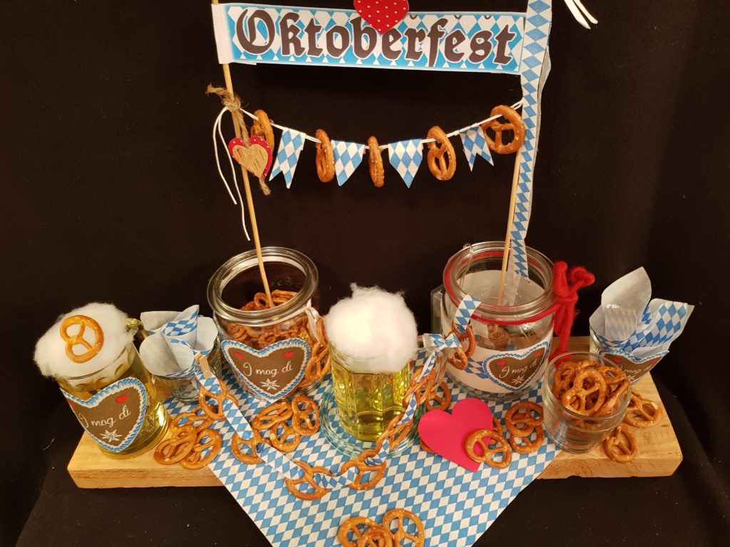 OKTOBER 2021